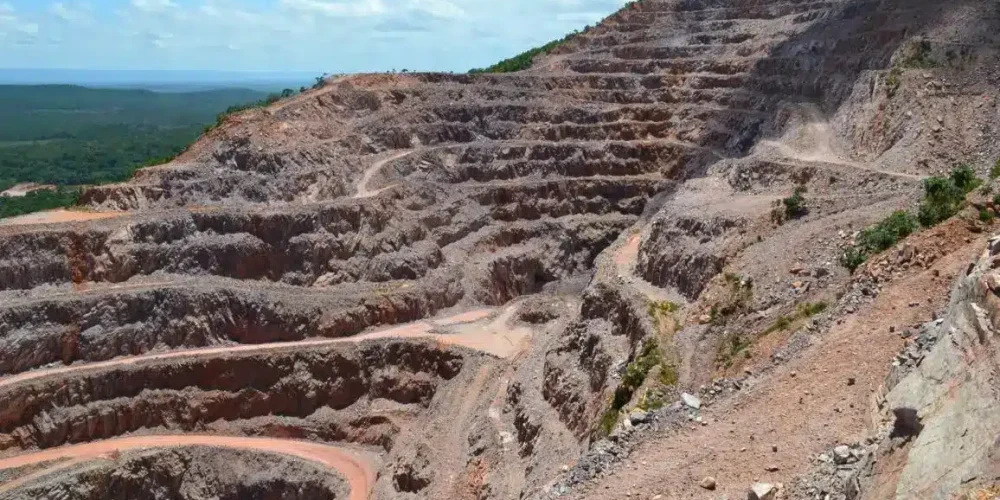 Mineradora de Ouro e Diamantes