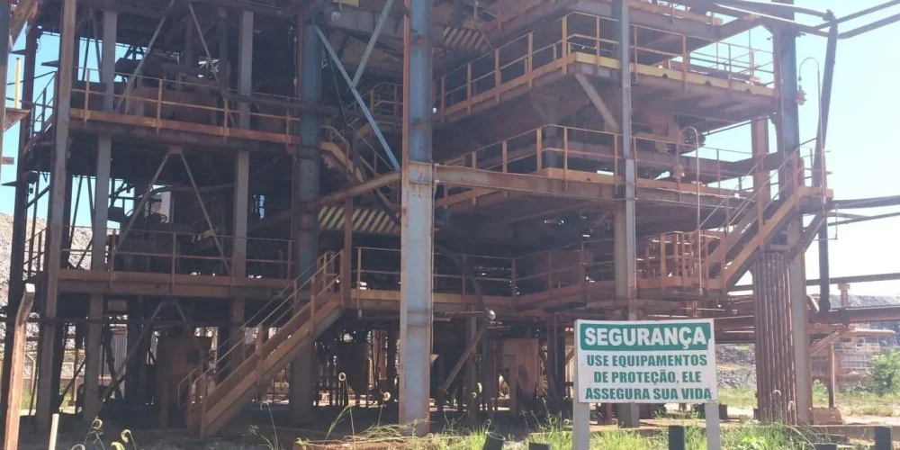 Mineradora de Ouro e Diamantes