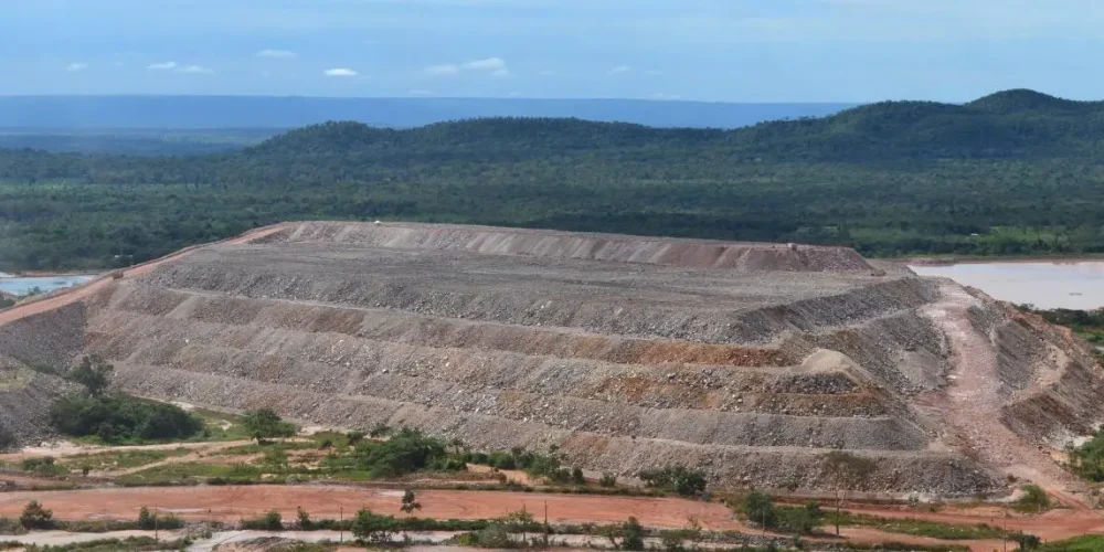 Mineradora de Ouro e Diamantes