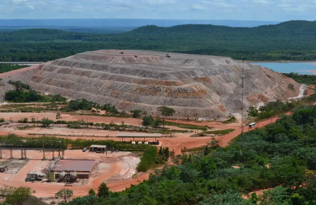 Mineradora de Ouro e Diamantes